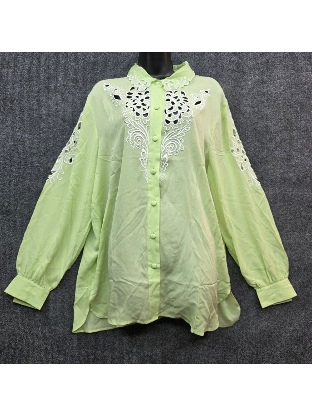 Vintage Bob Mackie XL Green Eyelet Lace Embroidered Button Up Blouse Fairycore